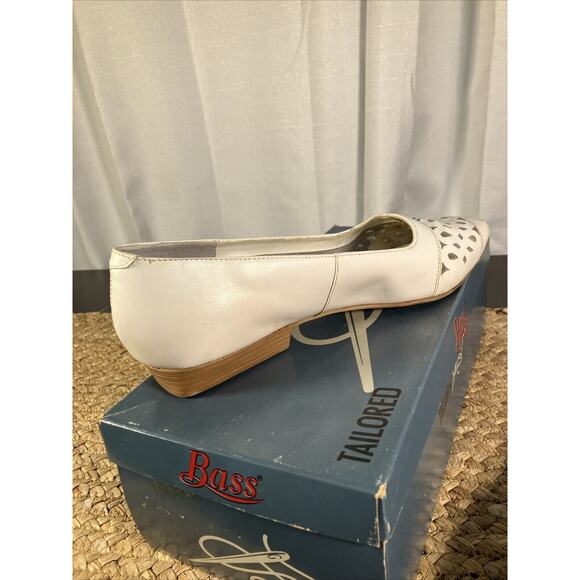 G.H Bass&Co Tailored Carbo White 1” Flats - Picture 9 of 11